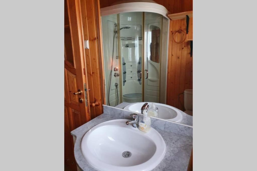 Cabana De Madera Especial Y Acogedora Cardenete Dış mekan fotoğraf