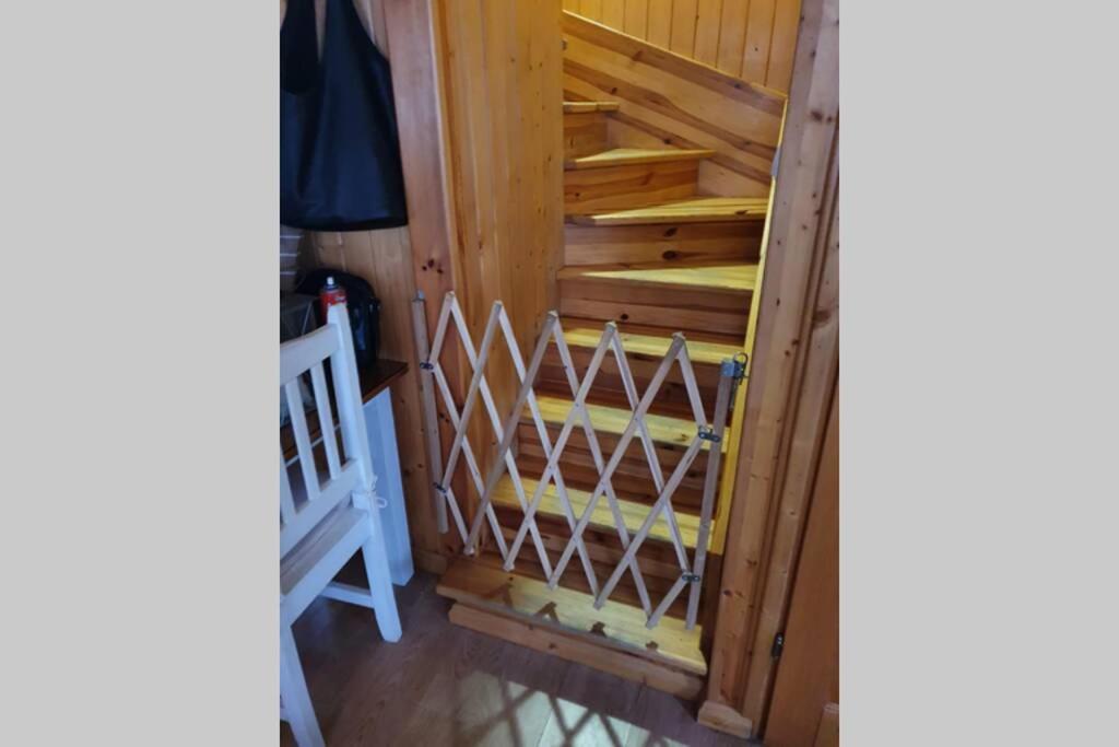 Cabana De Madera Especial Y Acogedora Cardenete Dış mekan fotoğraf