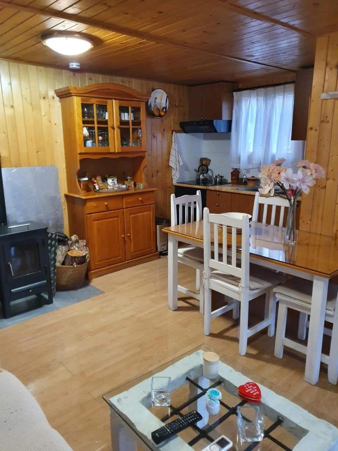 Cabana De Madera Especial Y Acogedora Cardenete Dış mekan fotoğraf