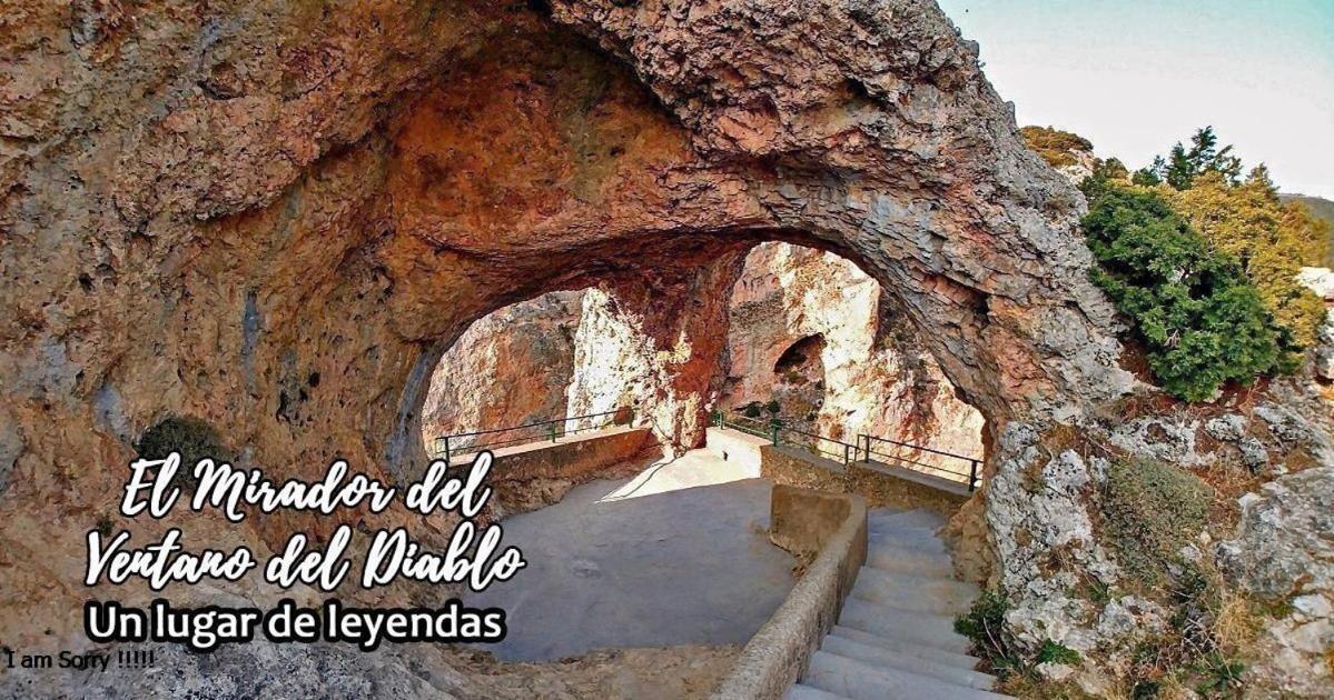 Cabana De Madera Especial Y Acogedora Cardenete Dış mekan fotoğraf