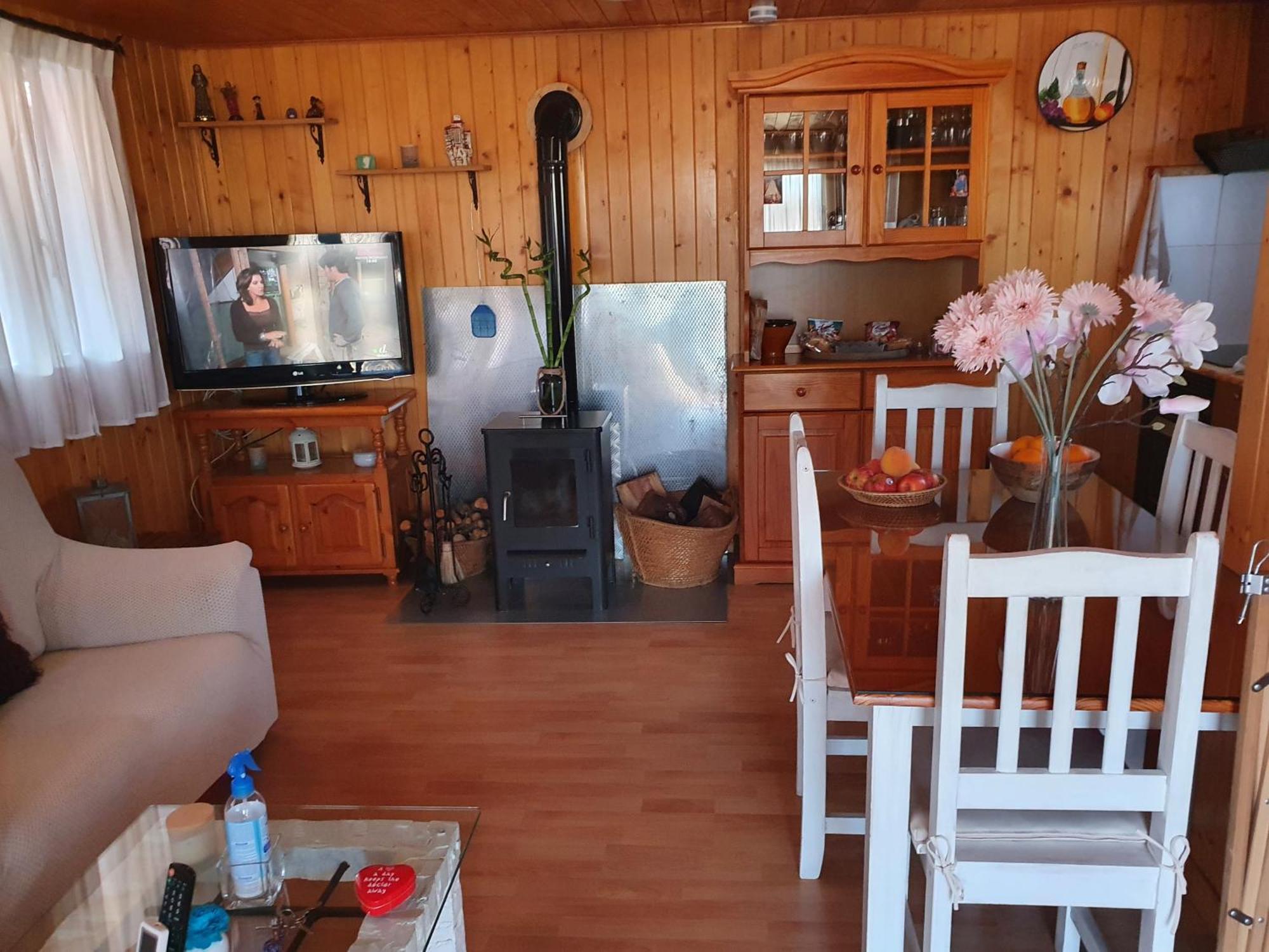 Cabana De Madera Especial Y Acogedora Cardenete Dış mekan fotoğraf